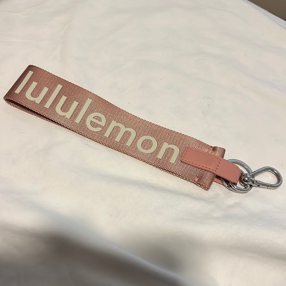 lululemon never lost keychain